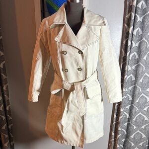 London Fog Vintage 70s Ivory Trench Coat with Contrast Navy Stitching SZ 7/8